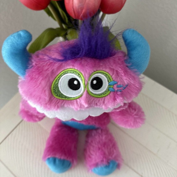 Kellytoy Sad Crying Pink Monster Stuffed Animal Doll Toy Plush 15" Alien Horns - Picture 4 of 11
